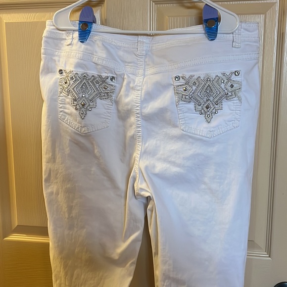 EUC Pants - Picture 5 of 5